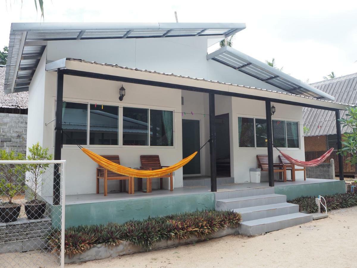Bluesky Beach Bungalows Ko Lanta Екстериор снимка